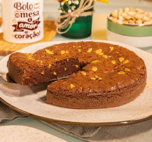 Bolo Brownie com Pistache