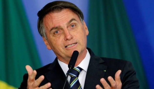 Bolsonaro critica esposa de presidente da França e é detonado por internautas