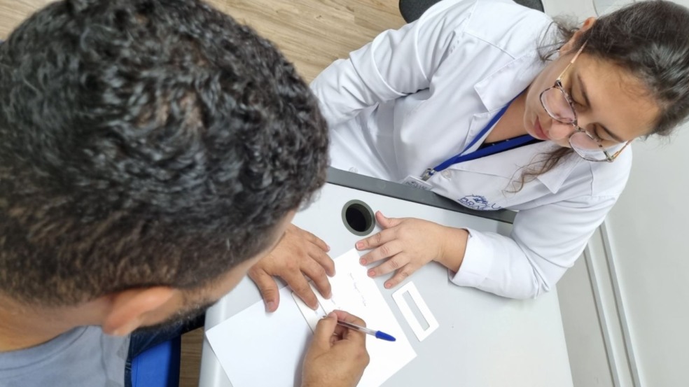 Funcionária Braille Funcionária Braille