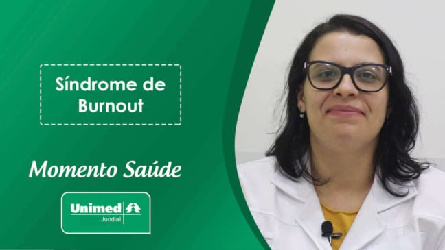 Thumb de vídeo da Unimed com médica em fundo verde