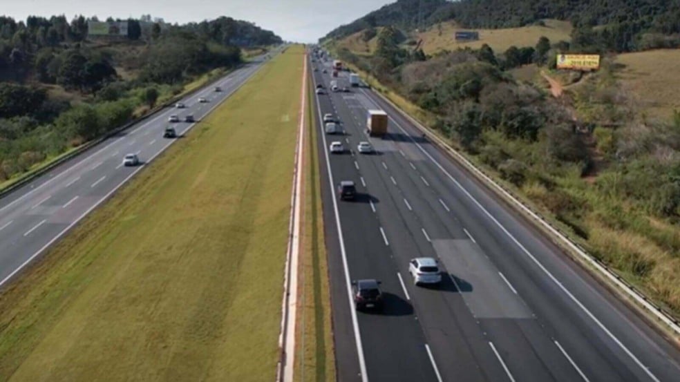 Faixa adicional da Rodovia Bandeirantes