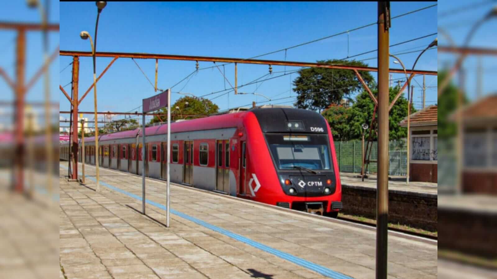 Trem da CPTM na estação de Jundiaí