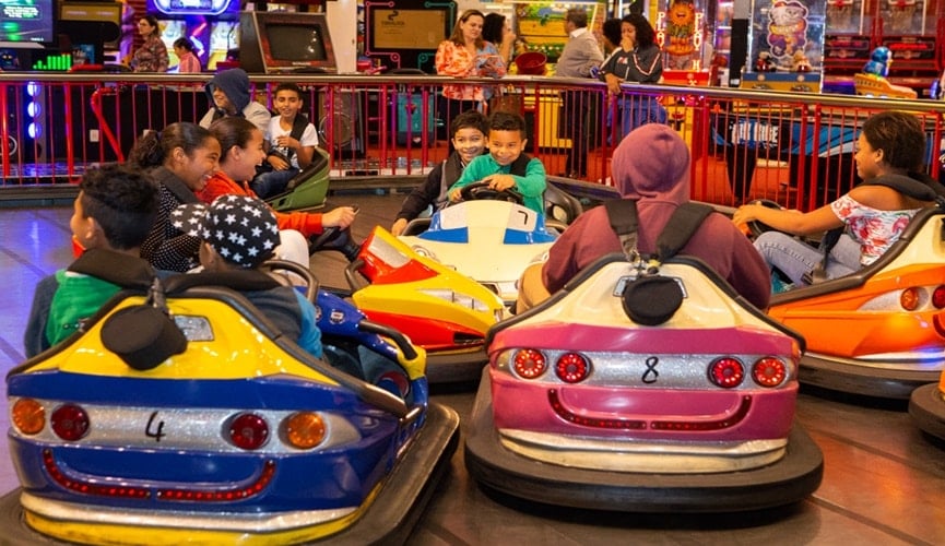 CRAS Novo Horizonte leva 45 crianças ao shopping