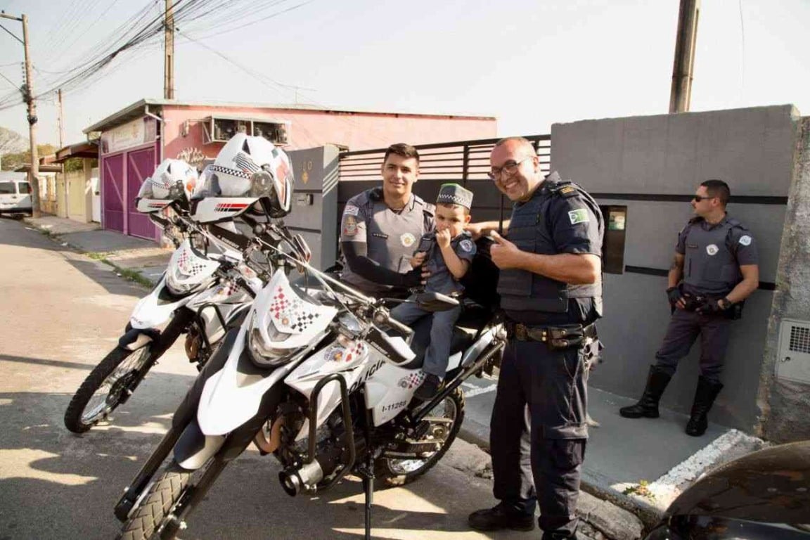 Cabreúva-GM-e-PM-surpreende-memnino-de-3-anos-4-compressed