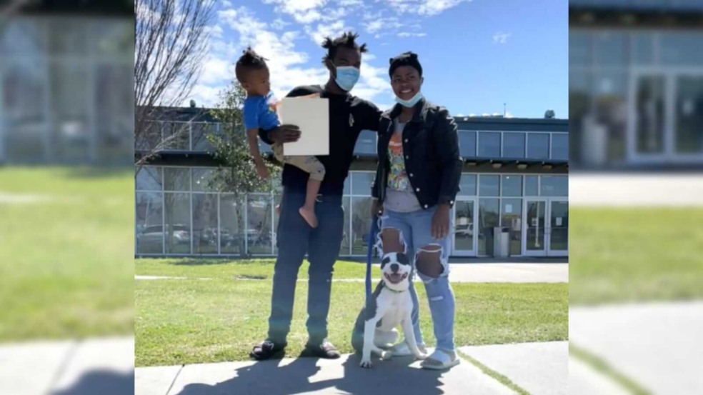 Família com cachorro