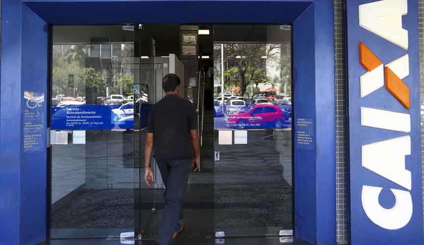 Caixa antecipa calendário de saques de até R$ 500 do FGTS