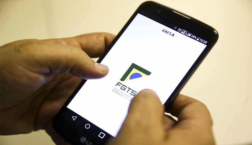 Caixa estende horário de atendimento amanhã e abre no sábado