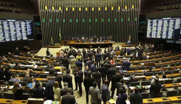 Câmara pode votar projeto que amplia porte de armas de fogo no país