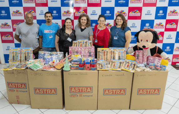 17 instituições da cidade receberam os brinquedos arrecadados. (Foto: Divulgação)