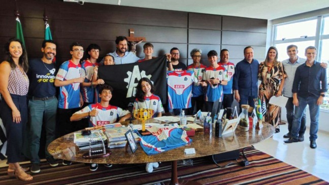 Campeões de robótica do Sesi Jundiaí