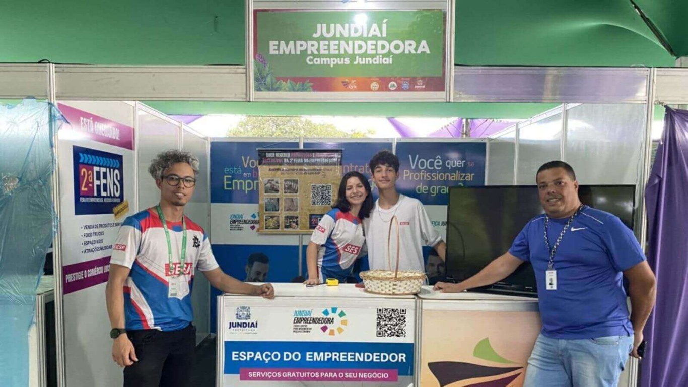 Campeões de robótica do Sesi Jundiaí na Festa da Uva