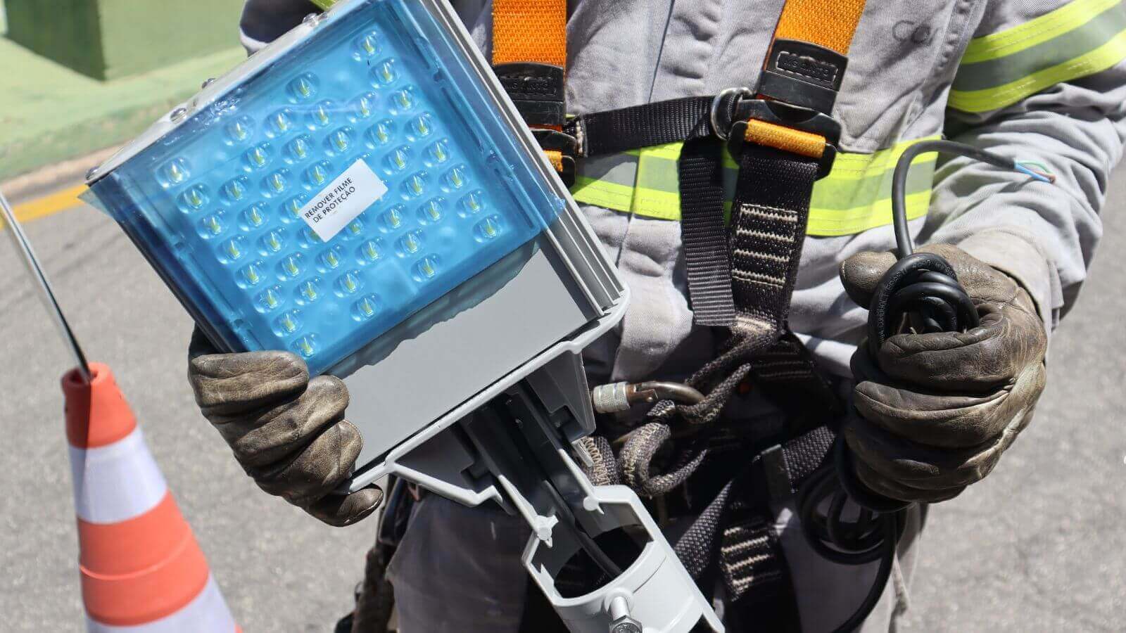 Luminárias de LED trocadas na iluminação pública de Campo Limpo Paulista