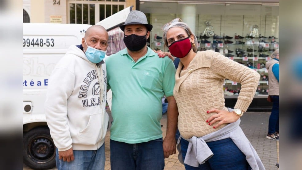 A ONG Abraçando Ruas Jundiaí arrecada alimentos para ação social com moradores de rua.