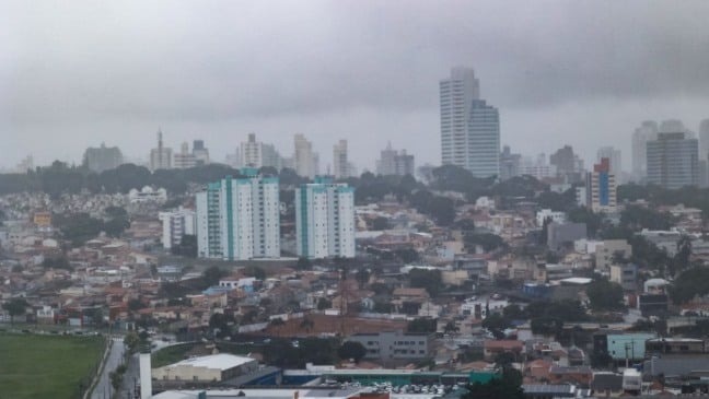 Jundiaí com tempo nublado