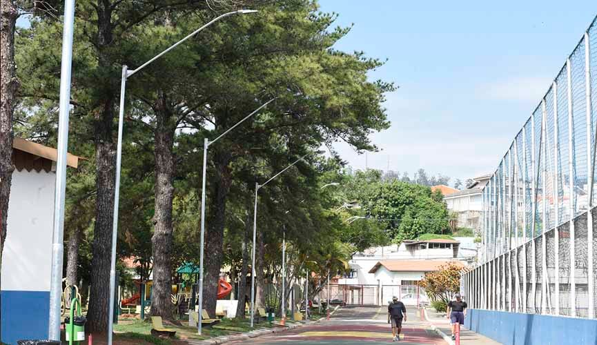 pista de caminhada em centro esportivo ao ar livre