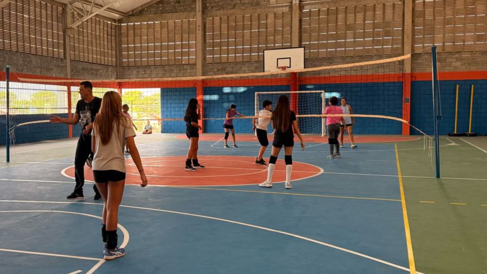 Centro Esportivo Léo Nogueira