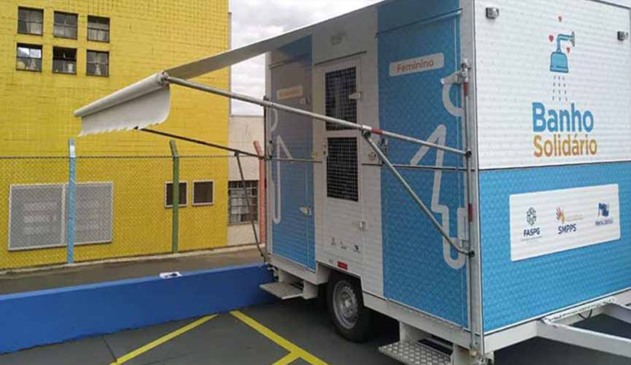 Banho Solidário é projeto de cidade no Paraná para moradores de rua