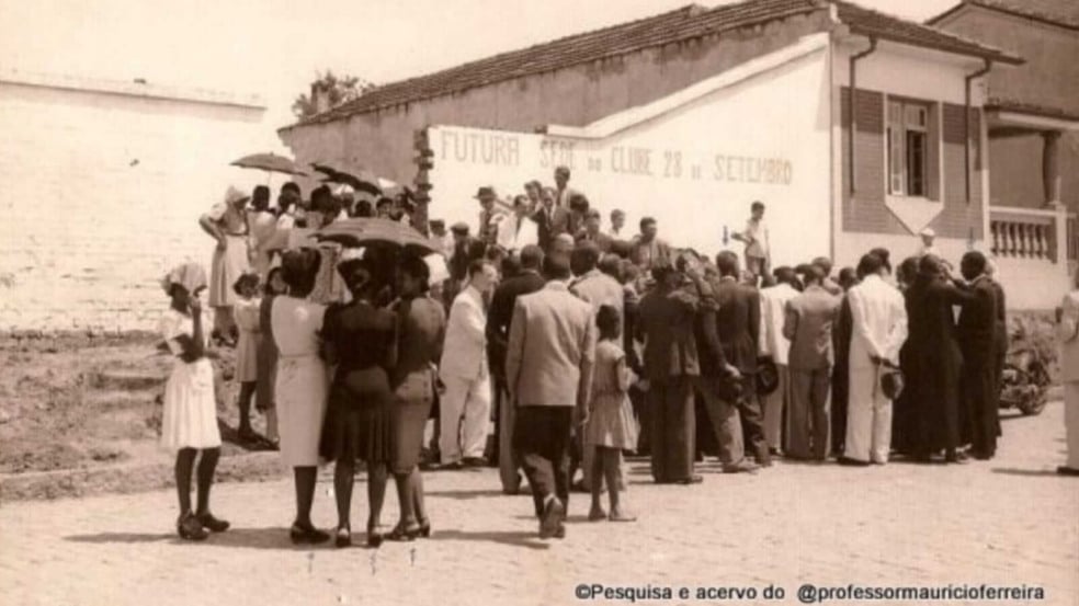 Foto de antiga entrada do Clube 28 de Setembro, em Jundiaí