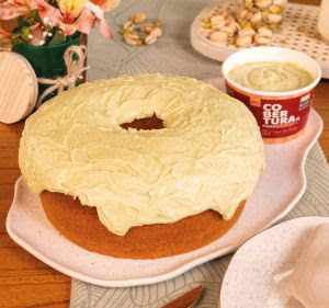 Cobertura de Leitinho com Pistache