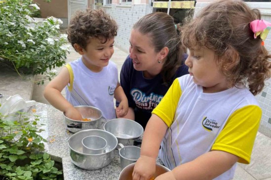 Colégio Divino Salvador celebra 70 anos com missa especial