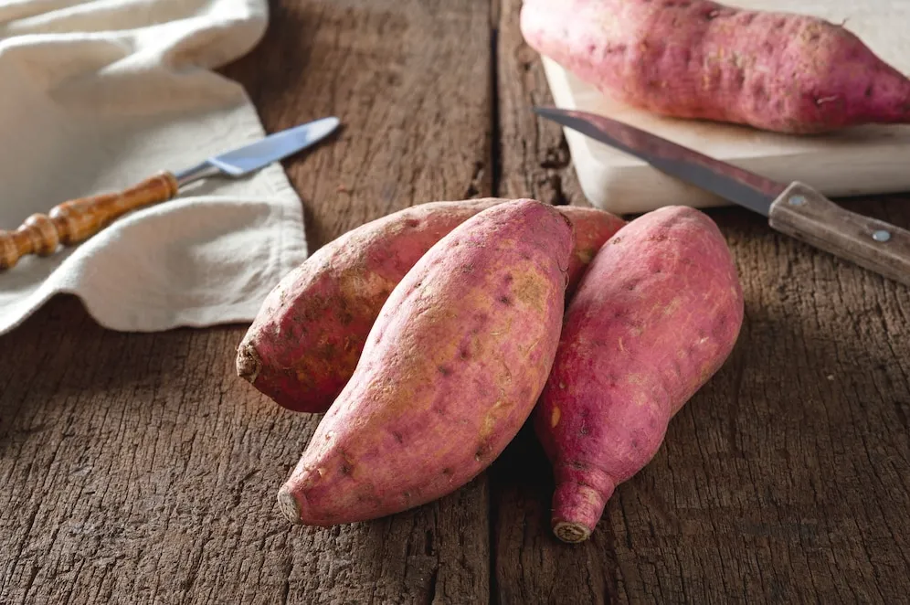 Como a batata-doce ajuda no combate à ansiedade e câimbras