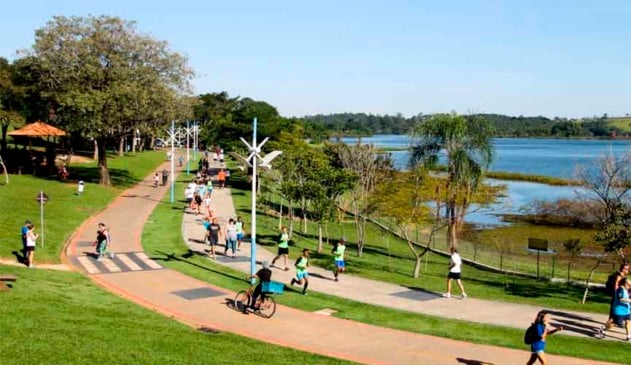 Confira o que abre o que o fecha no Dia de Todos os Santos e Finados