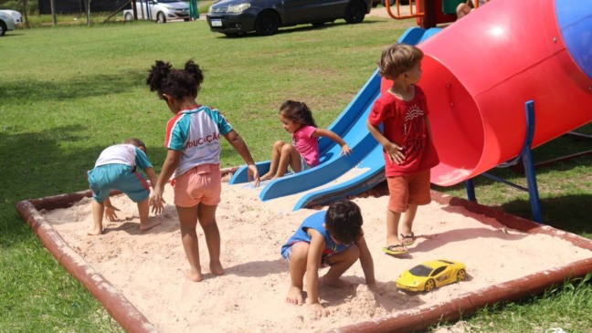 Parquinho em creche de Campo Limpo Paulista