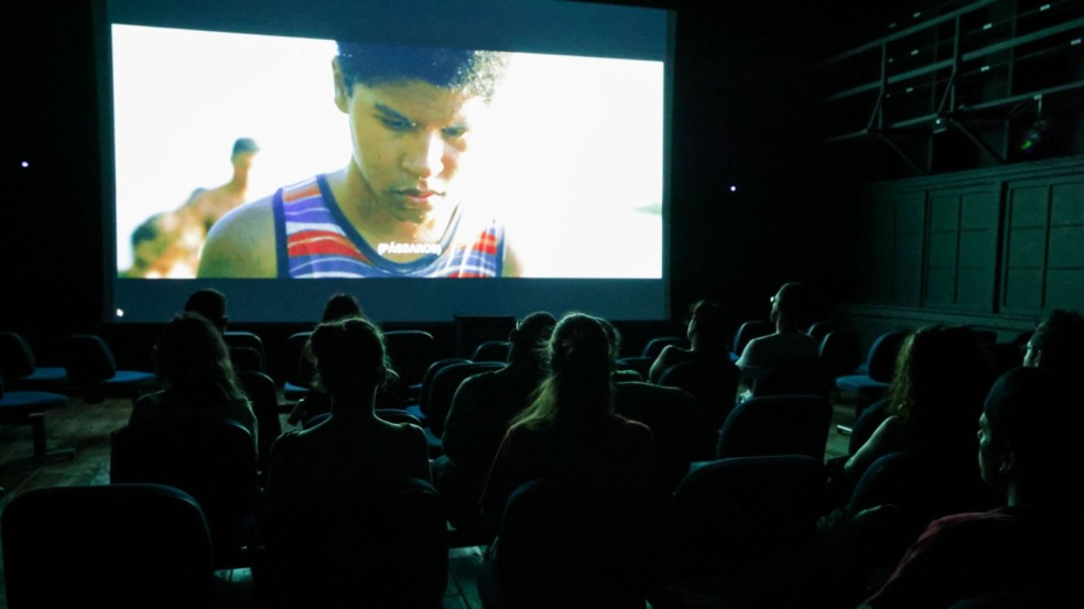Exibição gratuita na sala de cinema de Jundiaí Exibição gratuita na sala de cinema de Jundiaí