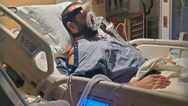 DJ Ferguson tem um problema cardíaco e teve seu nome retirado da lista de espera para receber o transplante após se recusar a receber a vacina contra Covid-19 (foto: Reprodução /CBS TV)