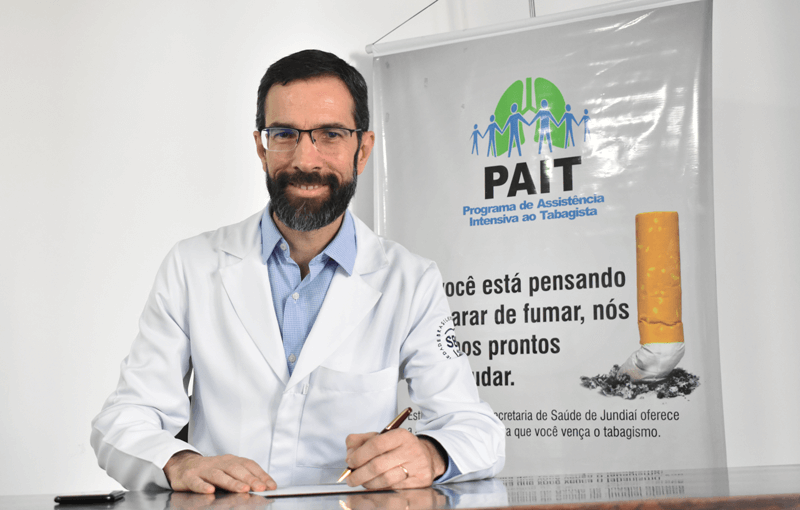 Carlos Henrique Costa é coordenador do PAIT, programa para que tabagistas se libertem do cigarro. (Foto: Larissa Knupp/Tribuna de Jundiaí)