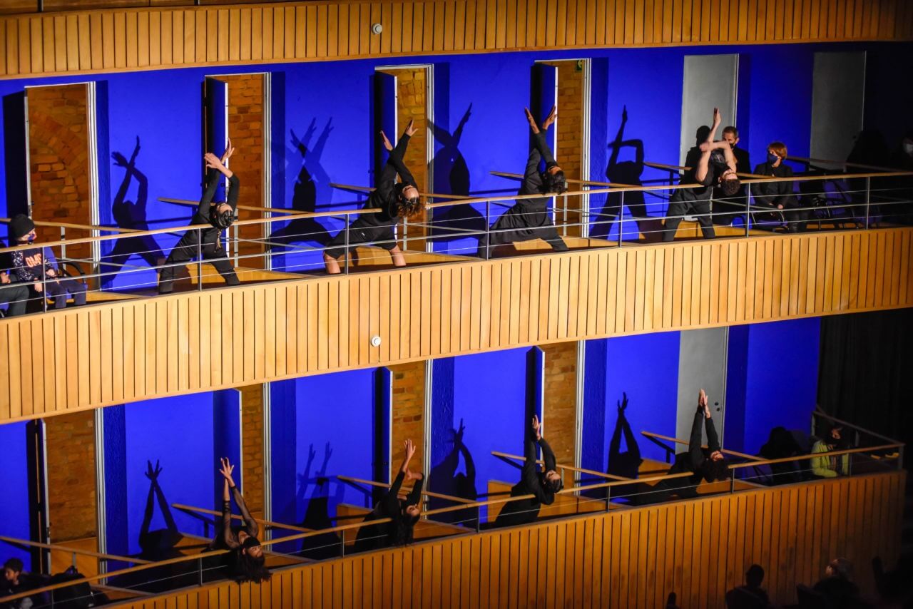 Apresentação no Teatro Polytheama