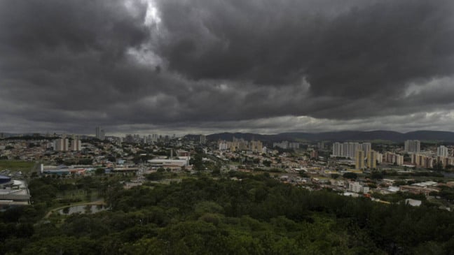 Céu de chuva em Jundiaí