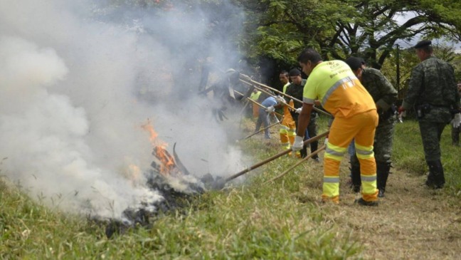 Combate a incêndio em Jundiaí