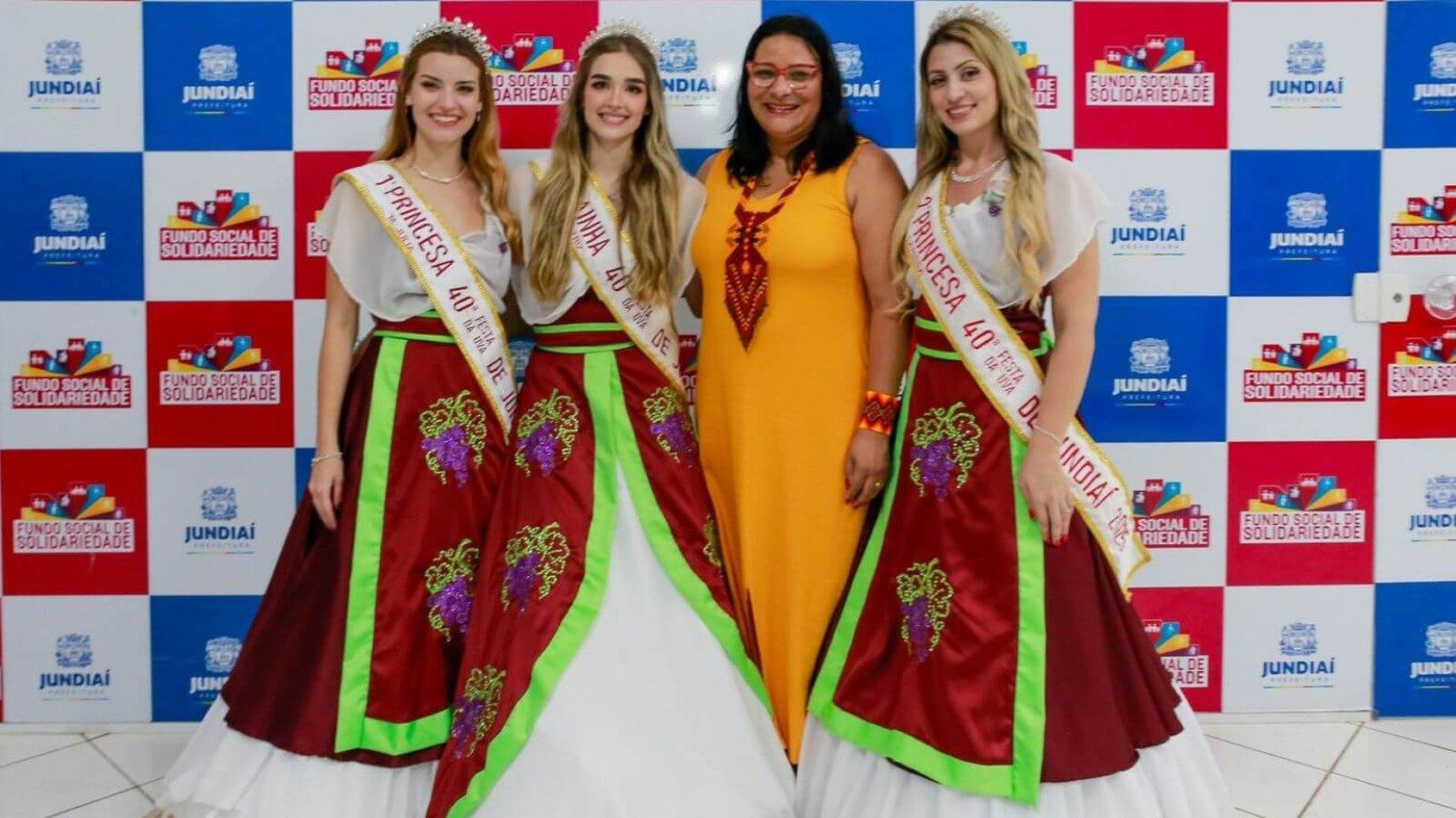 Deputada Juliana Cardoso visita a Festa da Uva em Jundiaí