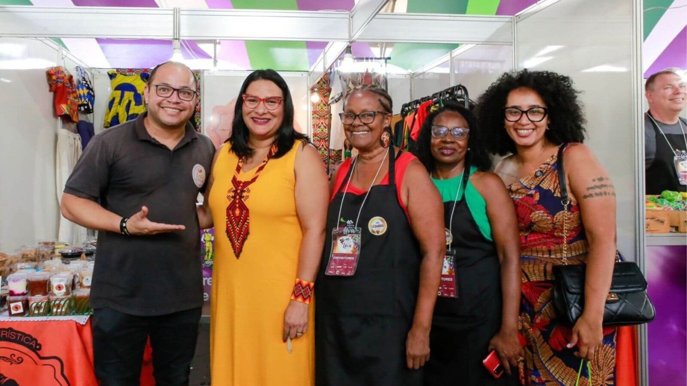 Deputada Juliana Cardoso visita a Festa da Uva em Jundiaí