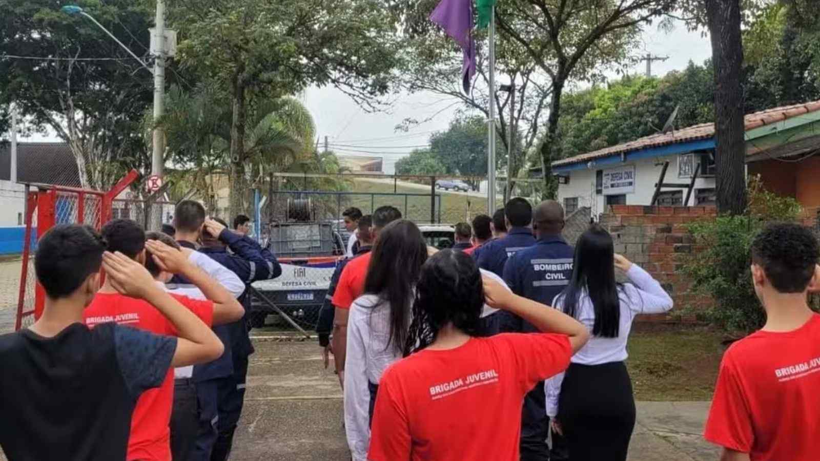 Brigadas mirim e juvenil em Várzea Paulista