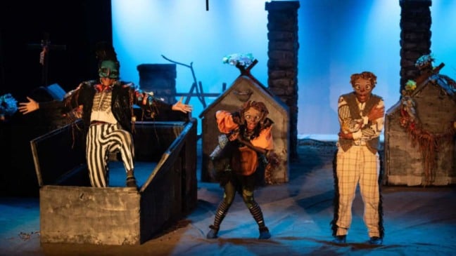 Apresentação de ‘R.I.P.’, da Companhia de Teatro de Jundiaí.