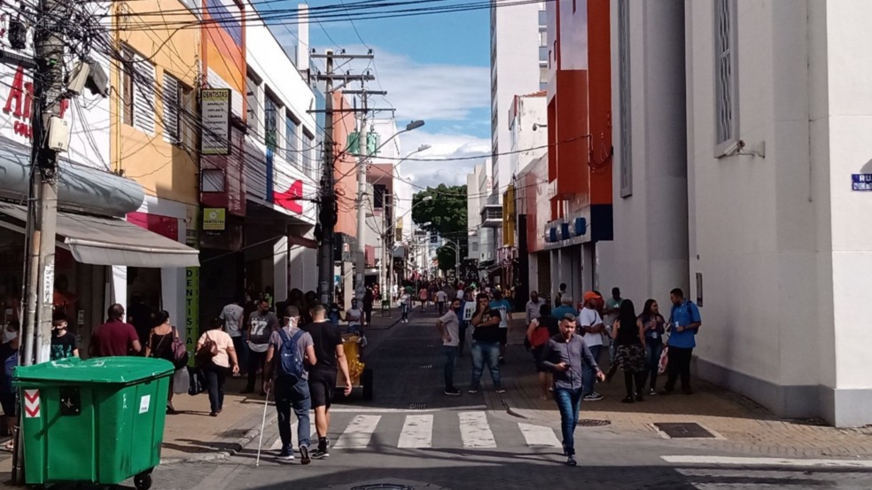 Empresários devem solicitar abertura no Sincomercio para o feriado de Corpus Christi