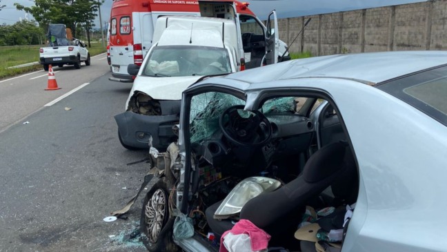 Acidente entre dois carros em Jundiaí