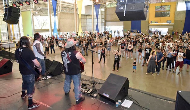 Domingo no Parque tem programação especial para Encontro de Motociclistas
