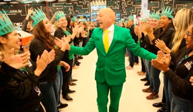 Dono da Havan estreia em lista de bilionários brasileiros