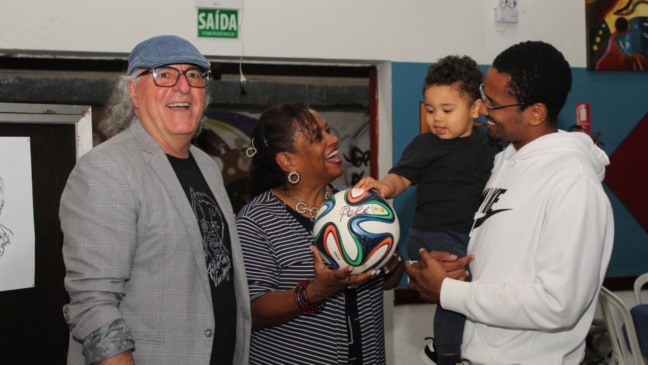 Edu Cerioni com pessoas. Edu Cerioni com pessoas.