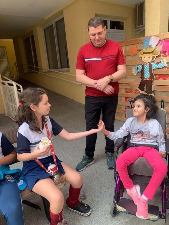 Alunos de EMEB e da APAE de Jundiaí