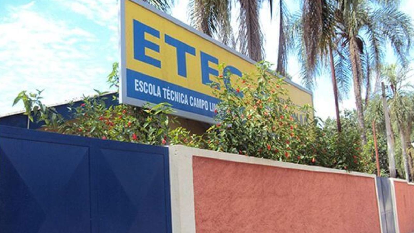 Fachada Etec de Campo Limpo Paulista