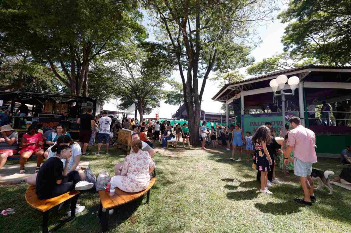 Festa da Uva chega ao último final de semana com samba, carnaval e gastronomia