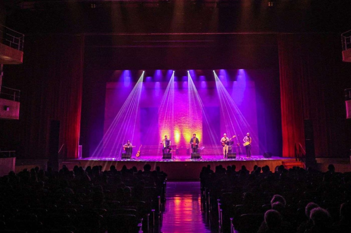 "Música & Histórias" de setembro comemora os 65 anos da Bossa Nova "Música & Histórias" de setembro comemora os 65 anos da Bossa Nova