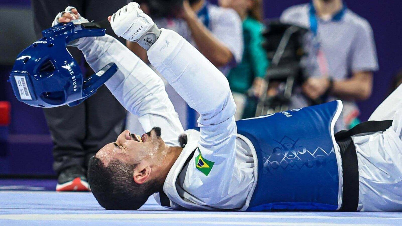 Edival Pontes 'Netinho' conquista o bronze no taekwondo