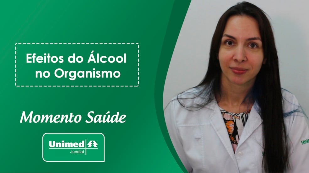 Thumb de vídeo da Unimed com médica em fundo verde