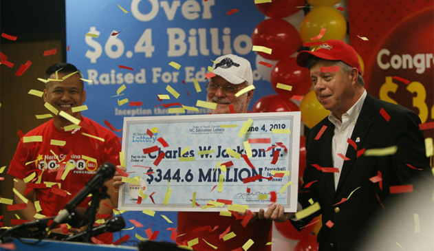 Homem aposta biscoito da sorte e ganha loteria