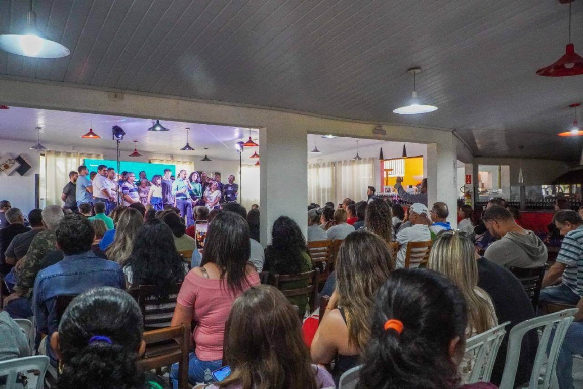 Evento de pré-lançamento de campanha de Edicarlos a deputado federal